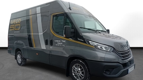 IVECO Daily 35S16A8 V FURGON
