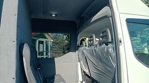 IVECO Daily 35S18 V VAN przewóz osób