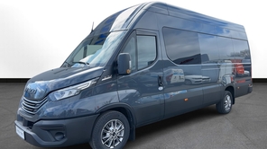 IVECO Daily 35S18 FURGON