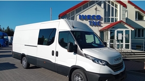 IVECO Daily 35S18 V VAN przewóz osób